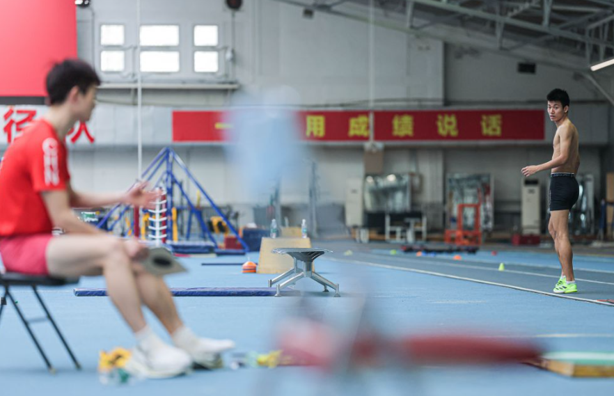 开元棋牌中社交关系的建立与维护
